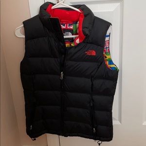 RARE RU14 Northface Puffer Vest Women’s Size Small